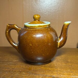 Vintage Star Pottery Teapot